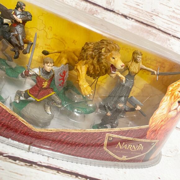 DISNEY STORE Vintage Chronicles Of Narnia Action Character Figure Set - Picture 3 of 4